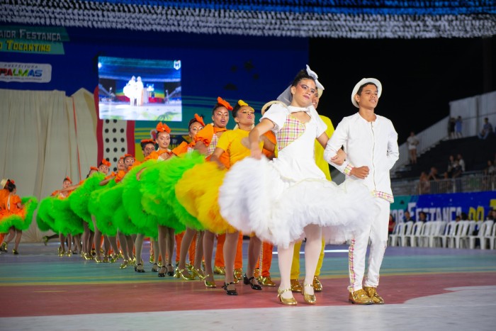 Arraiá da Capital: São João Vem de Berço leva emoção à segunda noite de festa