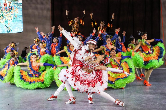 Arraiá da Capital: terceira noite terá apresentação do Grupo de Acesso, show do cantor Thiago Jhonathan e do Trio Baú