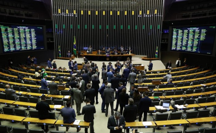 Câmara vai analisar emendas sobre Fundeb e FCDF no projeto do arcabouço fiscal