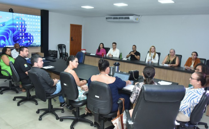 SES-TO firma parceria com universidades para a oferta de práticas integrativas complementares 