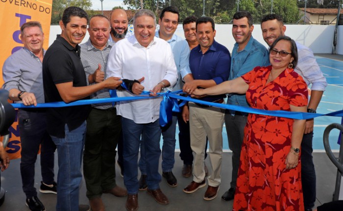 Governador em exercício, Laurez Moreira, entrega R$ 600 mil em obras na educação de Palmeirópolis