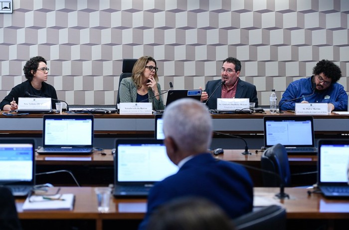 Especialistas defendem participação social em regulação do mercado de carbono