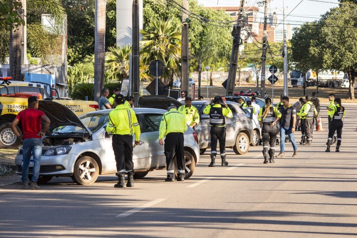 Agentes de Trânsito e Transporte participam de aula prática de Identificação Veicular