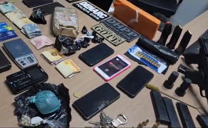Polícia Civil deflagra Operação Pertinácia, cumpre 24 mandados de busca e prende 17 pessoas por tráfico de drogas em Araguaína
