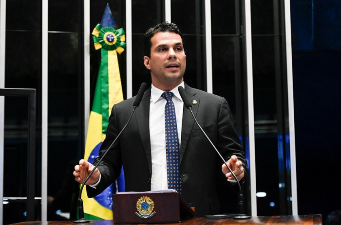 Senador Irajá lamenta morte de Siqueira Campos