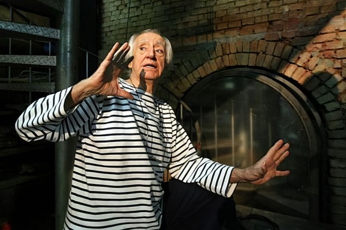 Zé Celso deixa legado de arte que revolucionou política e costumes