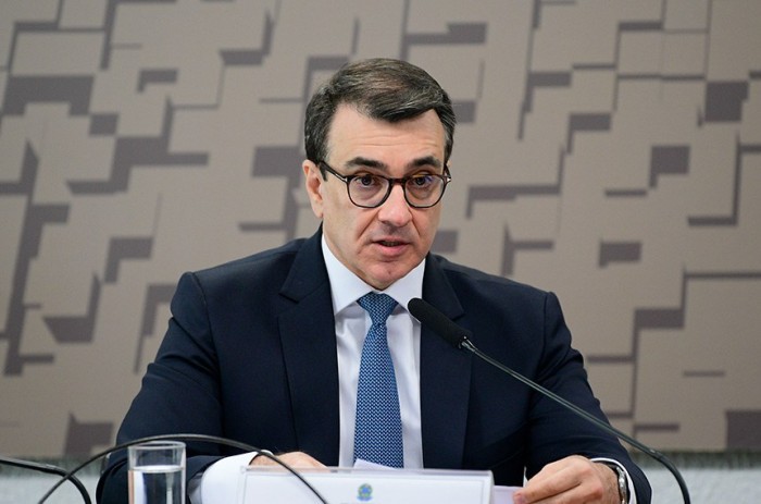 CRE aprova Carlos Alberto Franco França para embaixada no Canadá