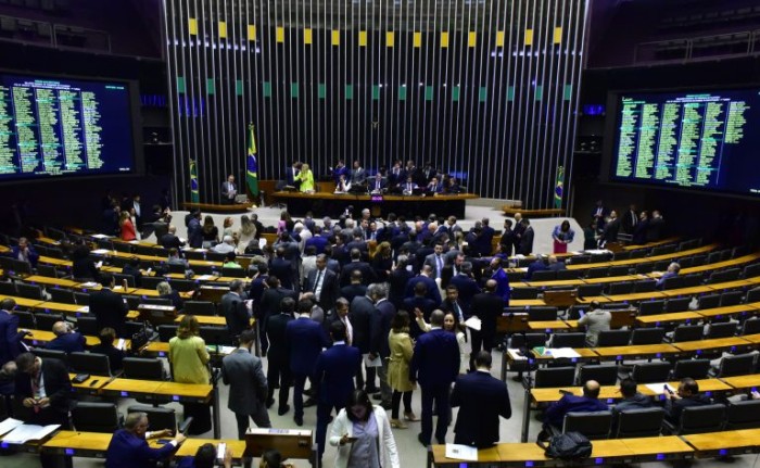 Governo quer votar hoje a reforma tributária em dois turnos; deputados do PL criticam