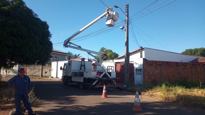 Setores União Sul, Belo Horizonte e Morada do Sol I recebem serviço de troca de lâmpada