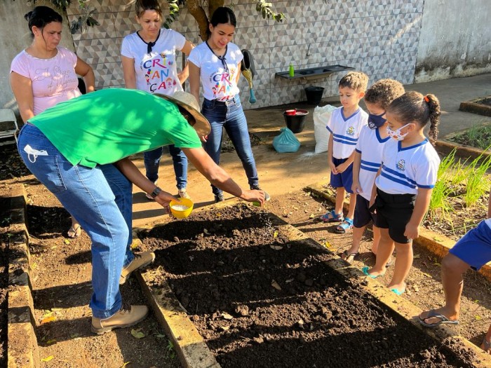Férias escolares: período favorece práticas ambientais e de produção de alimentos sustentáveis em família