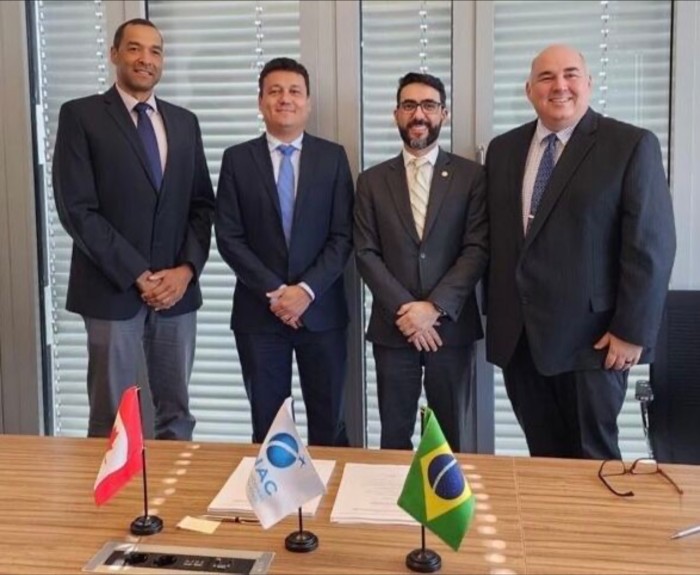 Firmado acordo de aeronavegabilidade com a autoridade de aviação civil do Canadá