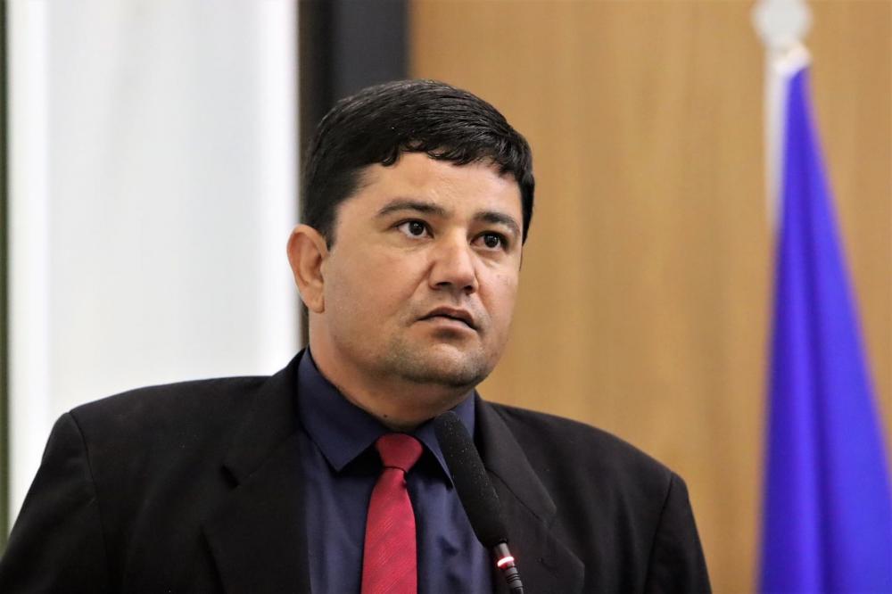 Vereador Rogério Freitas solicita construção de posto de saúde no Jardim Laila