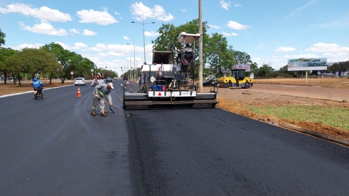 Teotônio Segurado recebe recapeamento na lateral da ACSU-SE 90