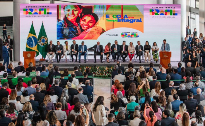 Governo do Tocantins vai aderir ao Programa Escola de Tempo Integral e tem como meta chegar a 50% das escolas ofertando o regime