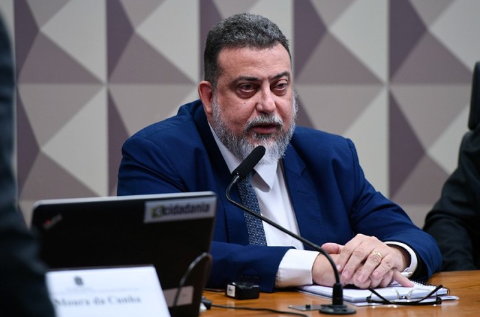 “Não posso afirmar o que deu errado”, afirma ex-diretor da Abin