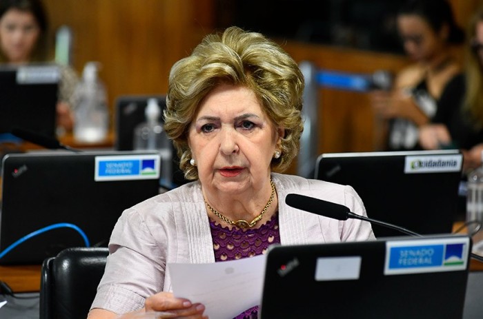 Licença remunerada para gestantes em pandemias avança