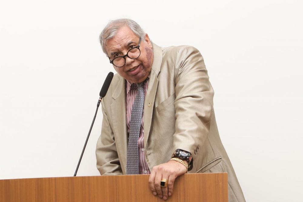 Vereador Jucelino Rodrigues apresenta requerimento solicitando a construção de uma praça no Setor Santa Fé II na APM 06