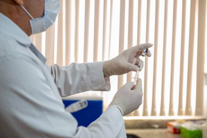 Saúde disponibiliza cronograma semanal de vacinação contra covid-19 e influenza