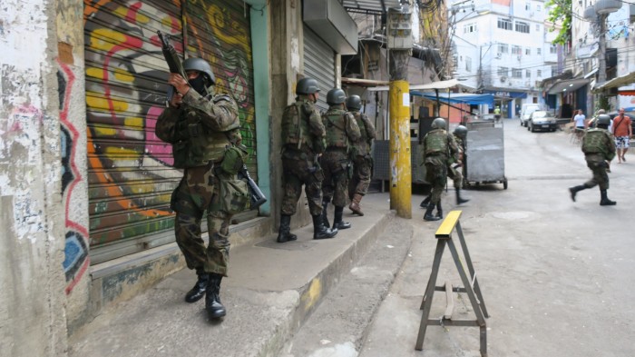 Estudo mostra impacto de tiroteios na saúde de moradores de favelas 