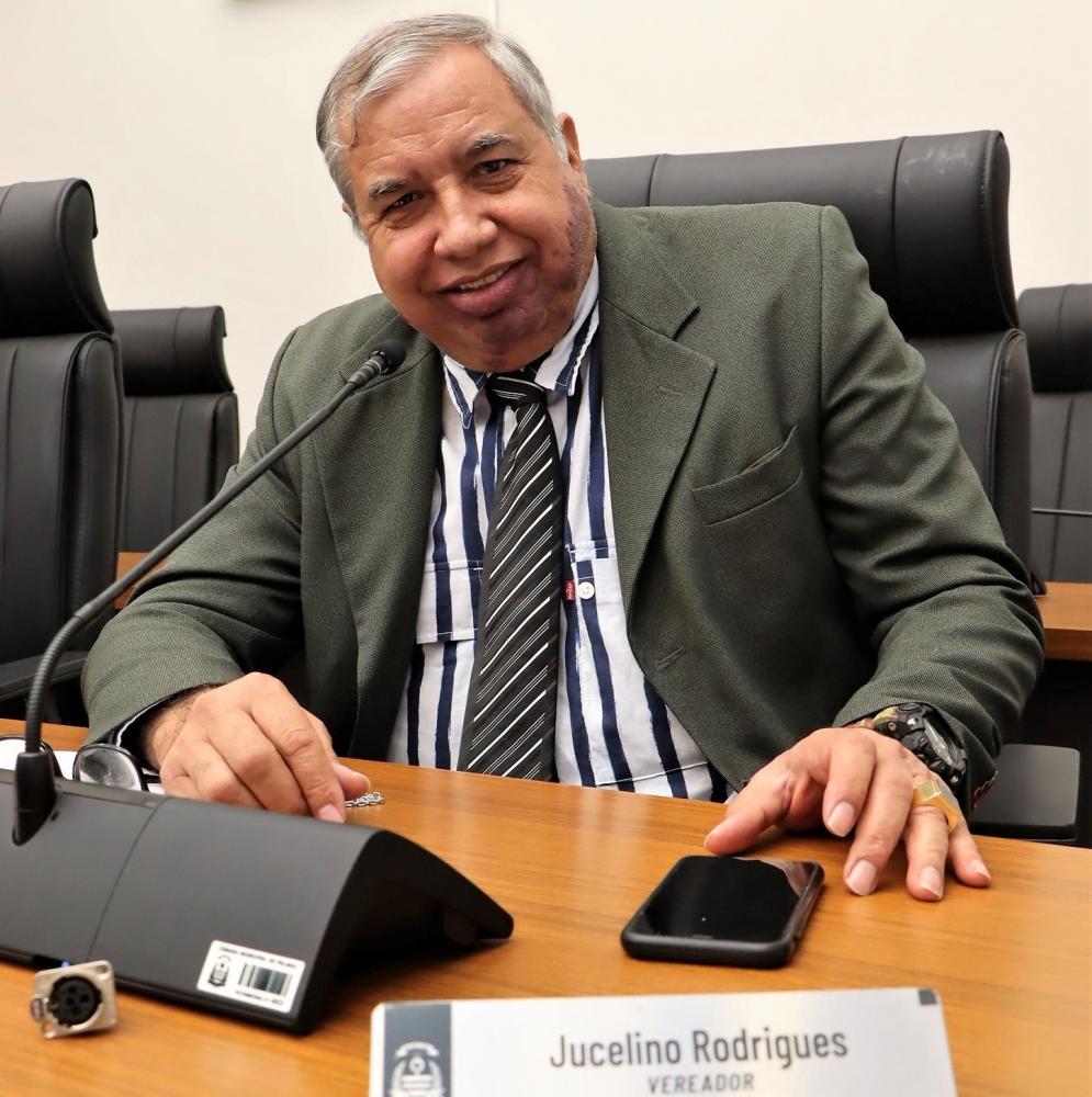 Vereador Jucelino Rodrigues cobra da prefeitura o encascalhamento e patrolamento da estrada de acesso ao Assentamento Grotão