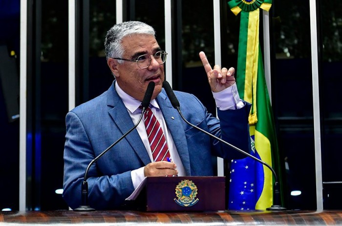 Girão comemora Fortaleza na final da Copa Sul-Americana